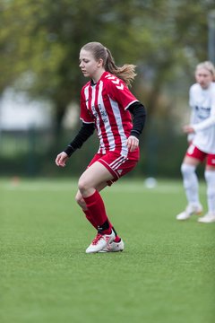 Bild 303 - wBJ SV Wahlstedt - TuS Tensfeld : Ergebnis: 0:0
